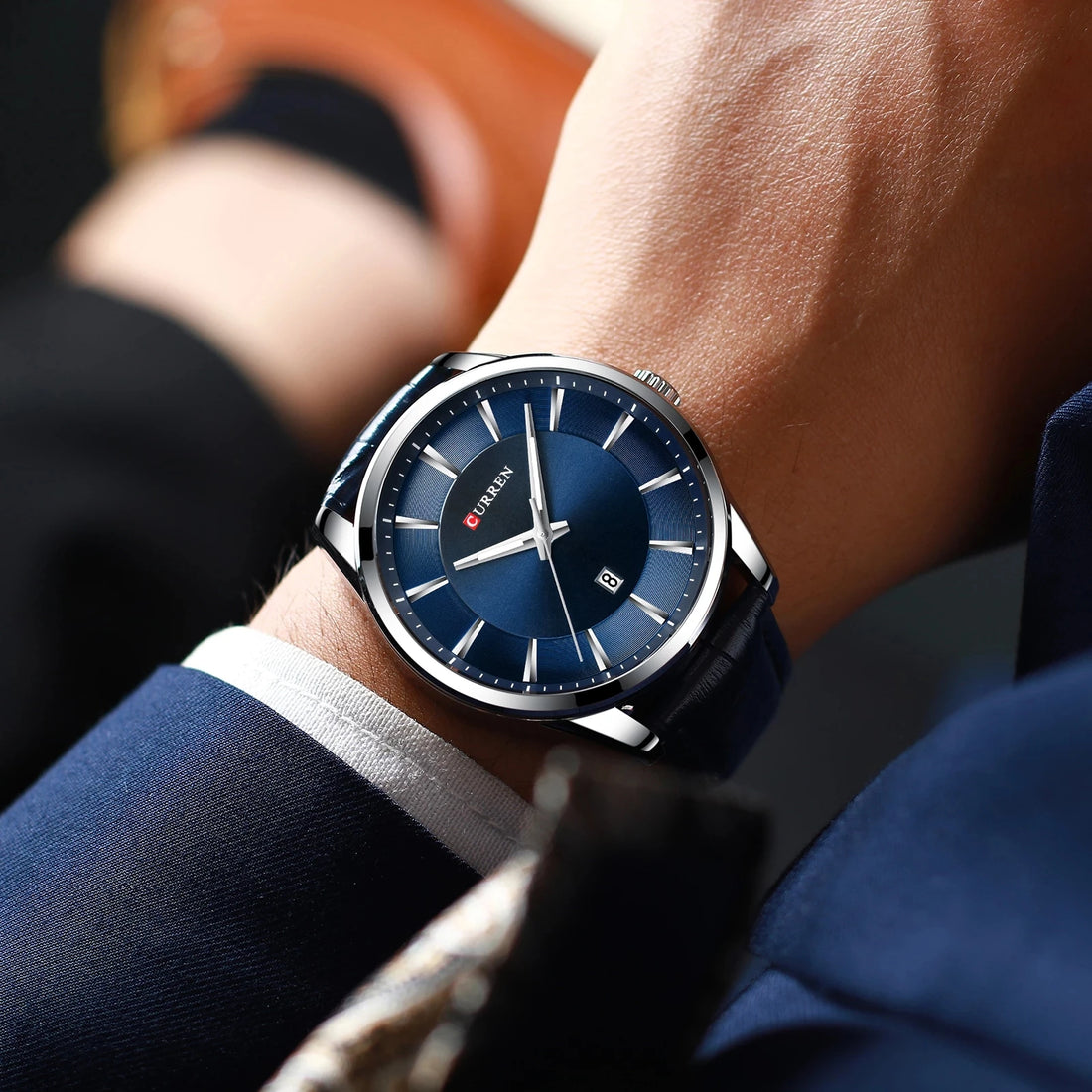 CURREN 8365 New Men Fashion Casual Watches Leather Strap Waterproof Clock Luxury Watch Simple Quartz Wristwatch for Man