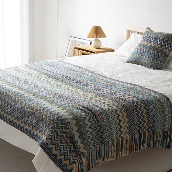 Ethnic Style Knitted Blanket and Pillow Set Wholesale Decorative Striped Cushion and Throw