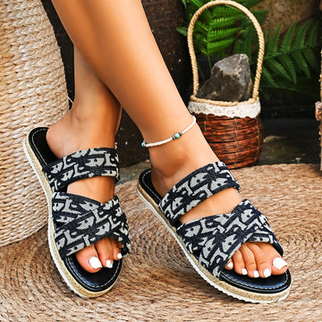 Fashion New Sexy Leopard Print Casual Flat Slippers Summer Round Toe  Non-slip Beach Slippers for Women
