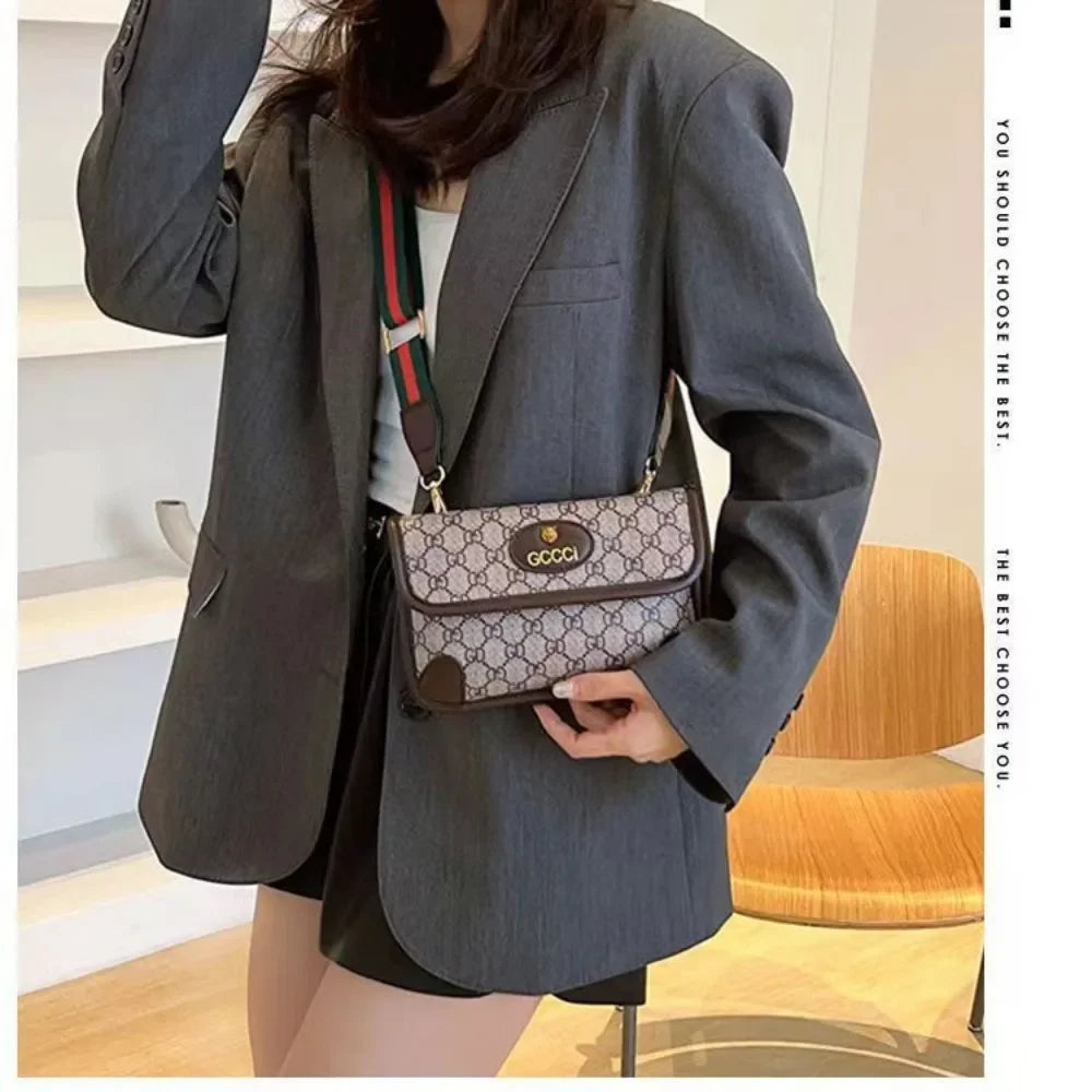 2025 best-selling tiger-head handbag old pattern designer crossbody bag retro popular waist bag envelope crossbody crossbody bag