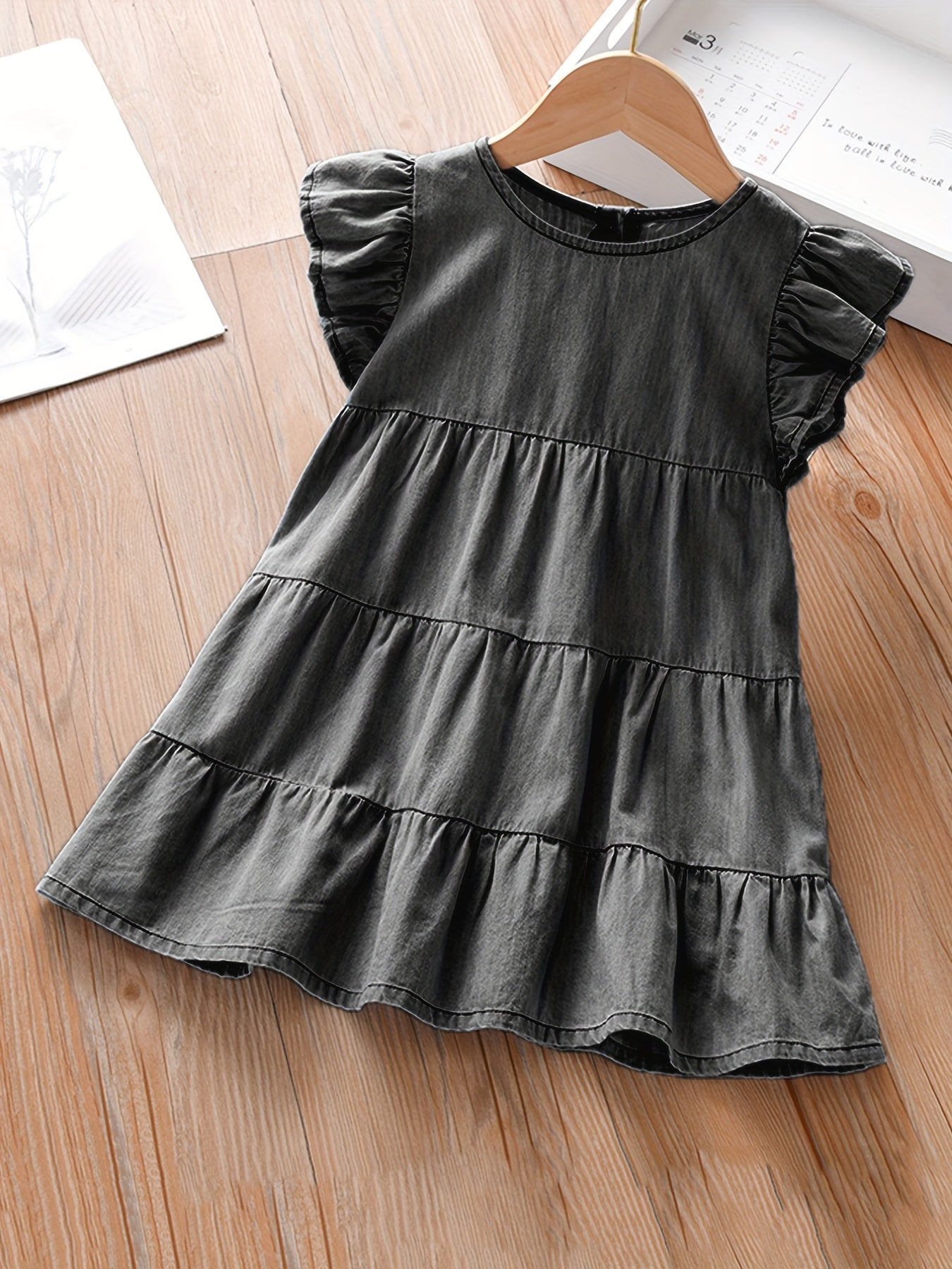Adorable Girls Sleeveless Ruffled Dress - Fashionable & Comfortable Summer Wear - Perfect for Little Princesses Wardrobe