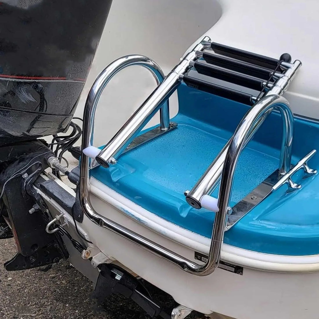 [United States in Stock] Marine 4 Step Boat Ladder, 304 Stainless Steel Telescoping Folding Pontoon Boat Ladder Dock Swim Ladder