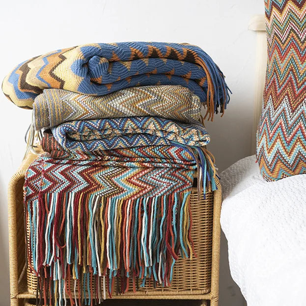 Ethnic Style Knitted Blanket and Pillow Set Wholesale Decorative Striped Cushion and Throw