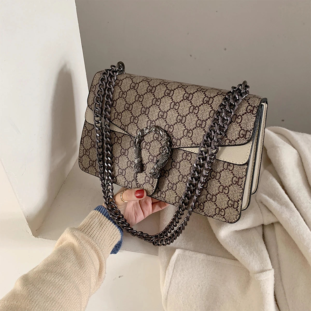 Vintage PU Crossbody Bag for Women - Lightweight Shoulder Bag with Magnetic Snap & Multiple Compartments Daily Essentials