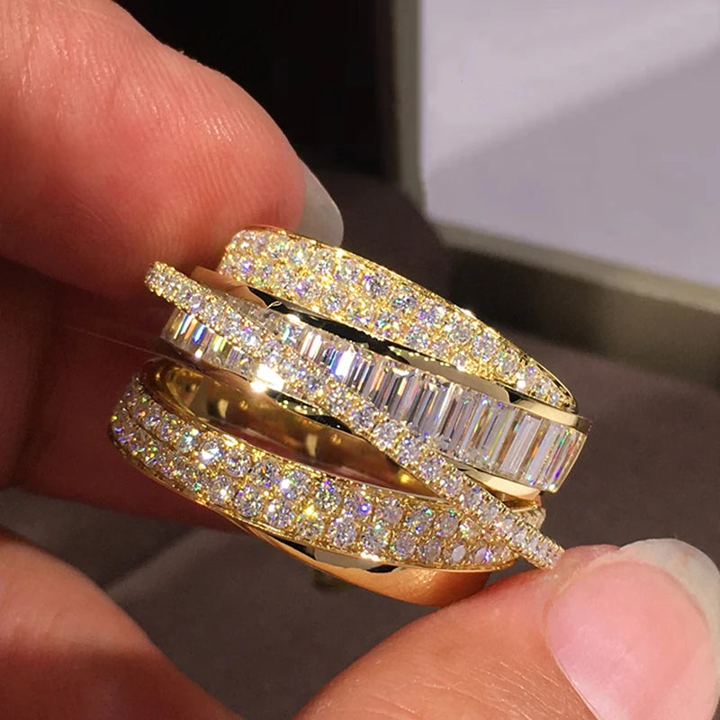 Huitan Bling Bling Gold Color Rings Gorgeous Women Wedding Accessories Full Sparkling Cubic Zirconia Party Luxury Trendy Jewelry