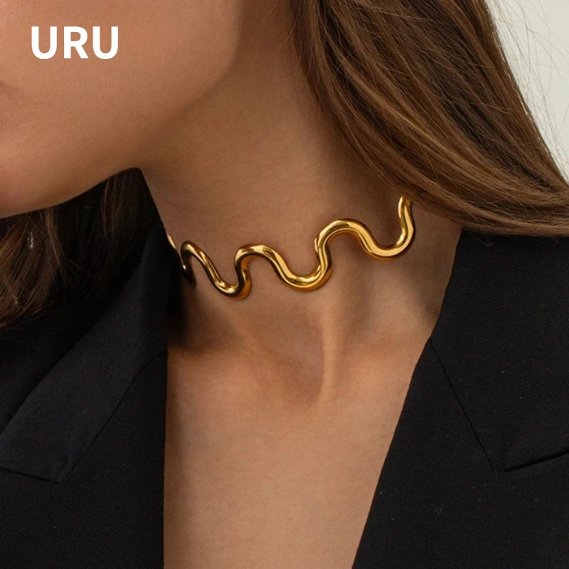 Modern Jewelry Elegant Temperament Metal Wavy Necklace For Women Party Gifts Simply Design Accessories Hot Selling